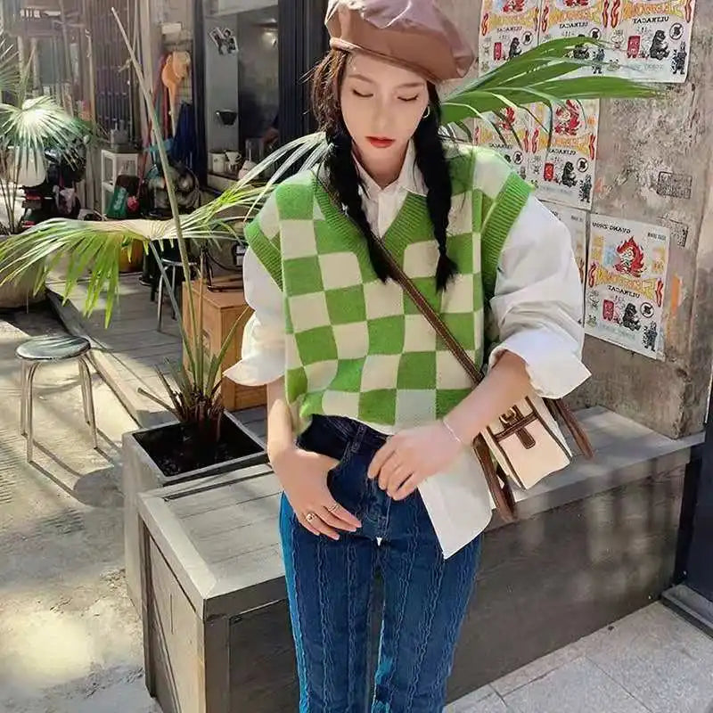 Sweater Vest Autumn New Womens Sweet Chic Leisure Soft Plaid Simple All-match Japanese Style Loose V-neck Fashion Daily Students