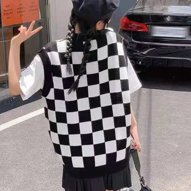 Sweater Vest Autumn New Womens Sweet Chic Leisure Soft Plaid Simple All-match Japanese Style Loose V-neck Fashion Daily Students