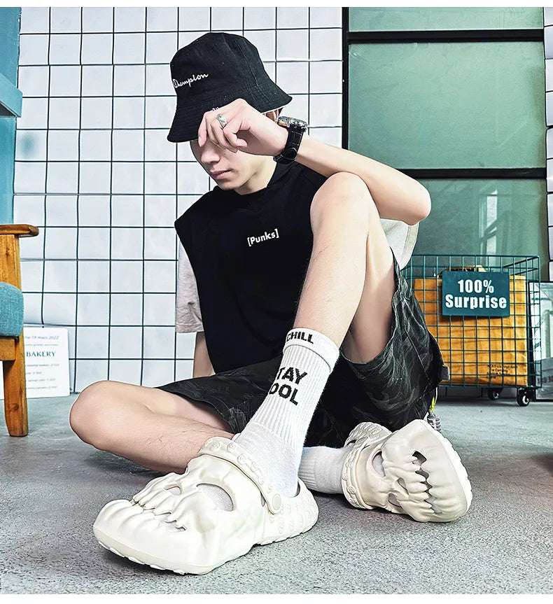 Man Summer Slippers Personalized Skull Design Couples 2025 New Outdoor Slides Thick Bottom Eav Beach Non-Slip Leisure Slides
