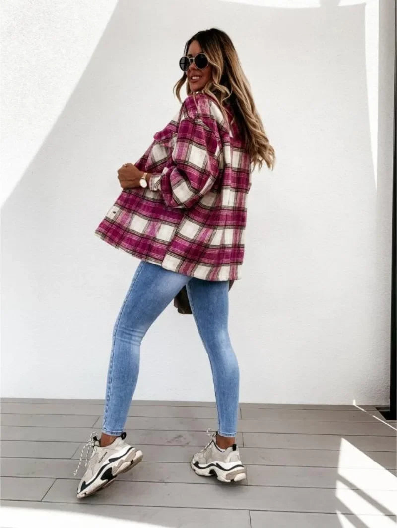 Women’s Retro Plaid Shacket – Oversized Flannel Shirt Jacket with Pockets for Autumn & Winter