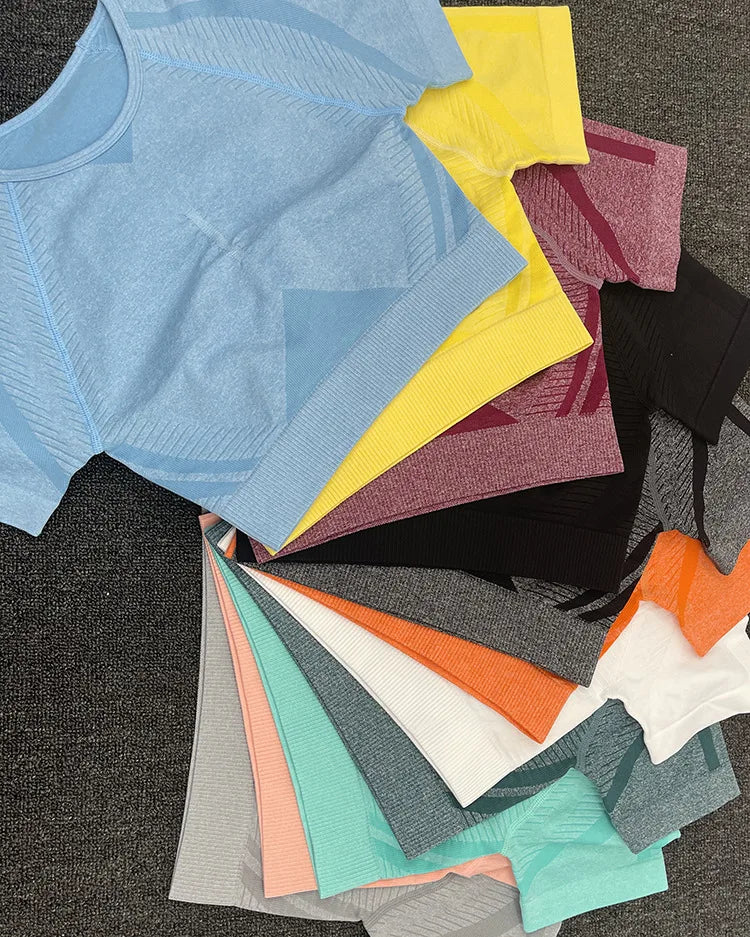 Seamless Yoga Sets Sports Fitness Peach Hip-lifting Shorts Beauty Back Short-Sleeved Suits Workout Gym Leggings Set for Women