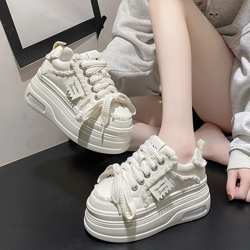 Fashion Chunky Sneakers Women Autumn Lace Up Platform Sports Shoes 8CM Thick Bottom High Heels Female Leather Sneakers Woman
