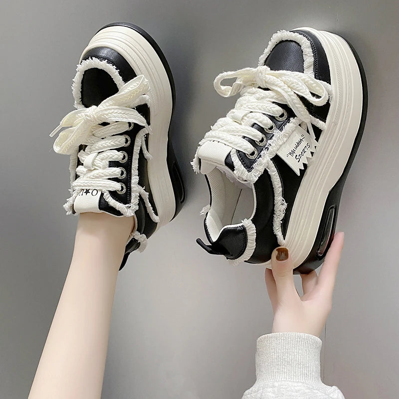 Fashion Chunky Sneakers Women Autumn Lace Up Platform Sports Shoes 8CM Thick Bottom High Heels Female Leather Sneakers Woman