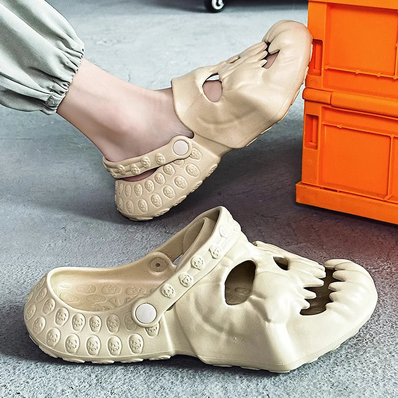 Man Summer Slippers Personalized Skull Design Couples 2025 New Outdoor Slides Thick Bottom Eav Beach Non-Slip Leisure Slides