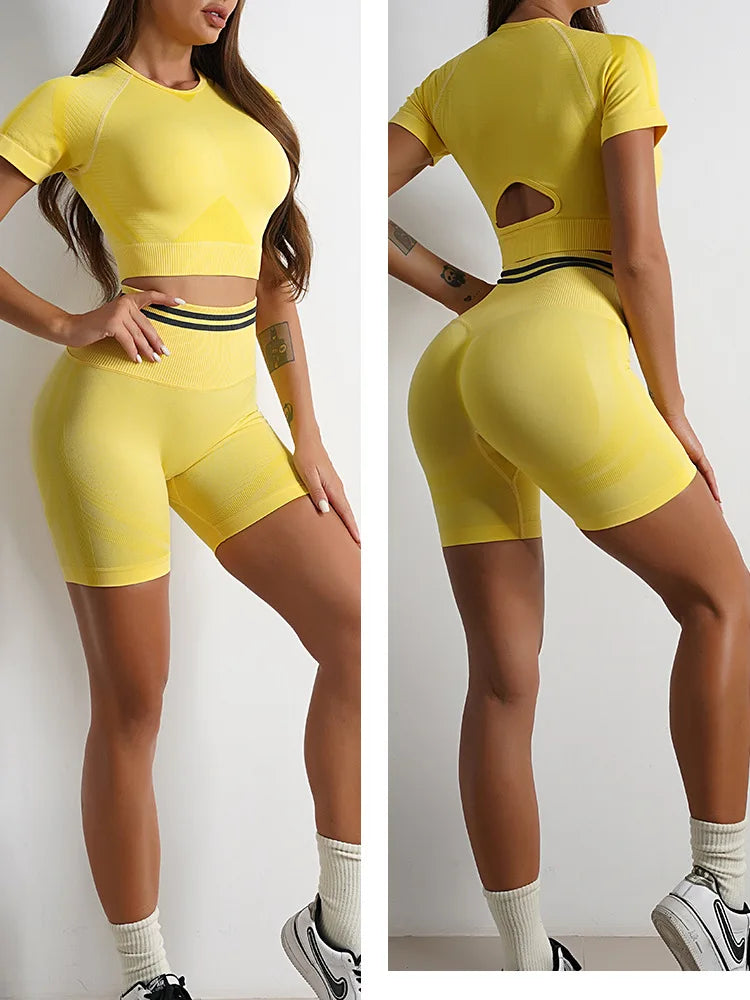 Seamless Yoga Sets Sports Fitness Peach Hip-lifting Shorts Beauty Back Short-Sleeved Suits Workout Gym Leggings Set for Women