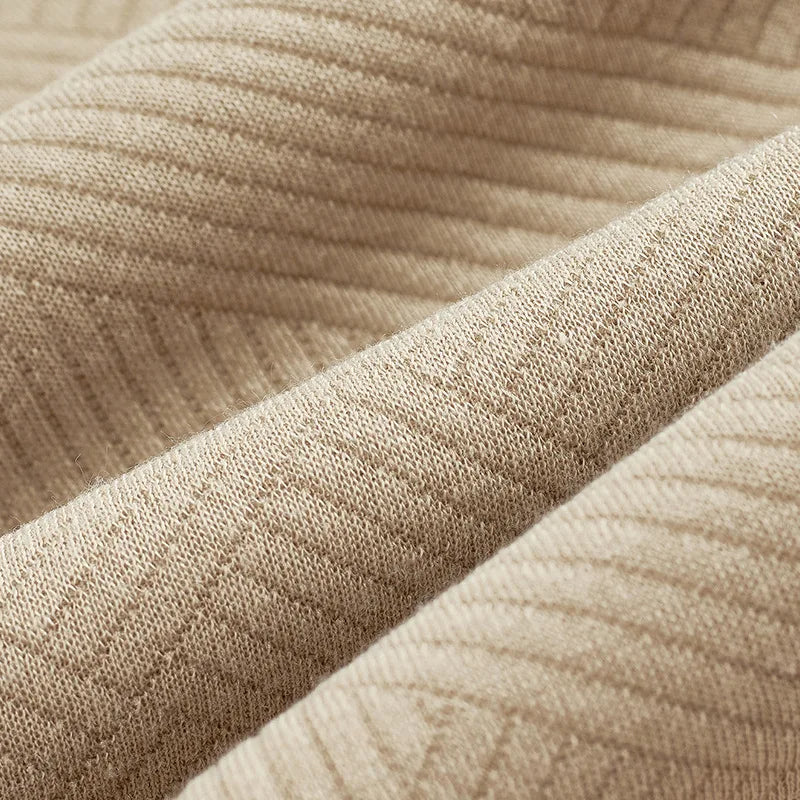 Men’s Zipper Polo Sweatshirt – Turn-Down Collar Long Sleeve Pullover for Autumn and Winter