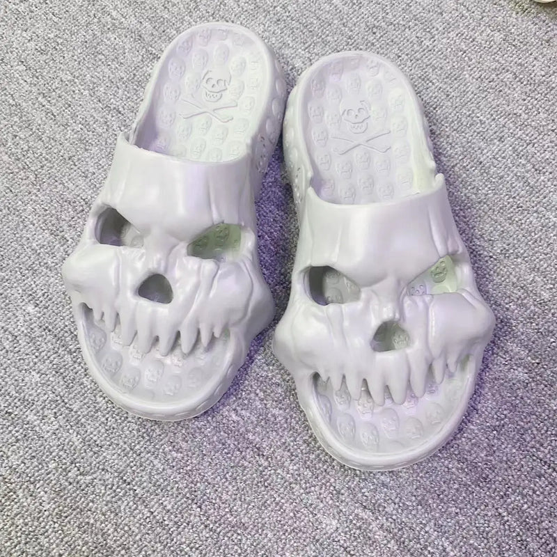 Man Summer Slippers Personalized Skull Design Couples 2025 New Outdoor Slides Thick Bottom Eav Beach Non-Slip Leisure Slides