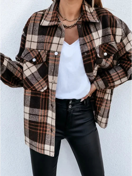 Women’s Retro Plaid Shacket – Oversized Flannel Shirt Jacket with Pockets for Autumn & Winter